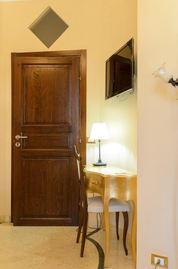 B&B Le Stanze Di Ludovica Termoli Exterior photo