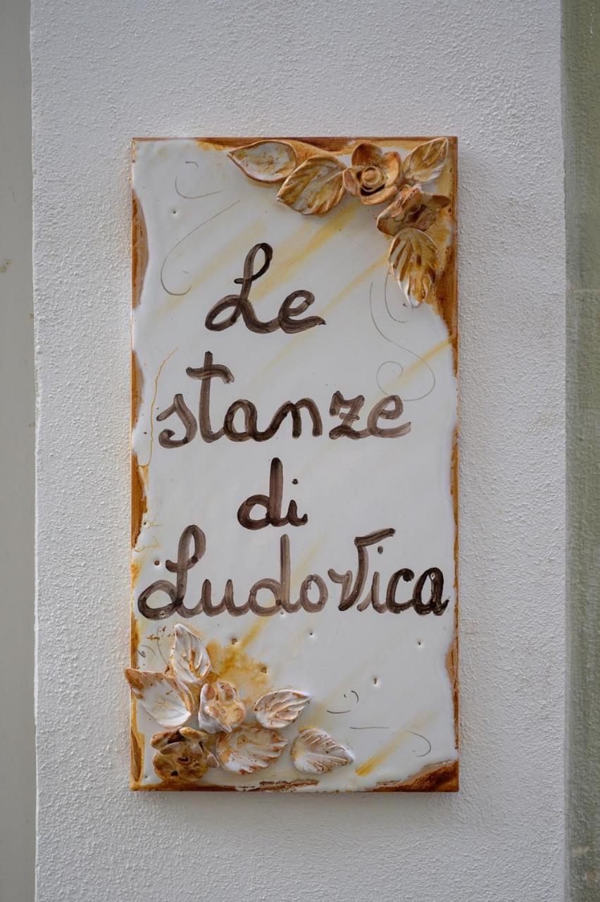 B&B Le Stanze Di Ludovica Termoli Exterior photo